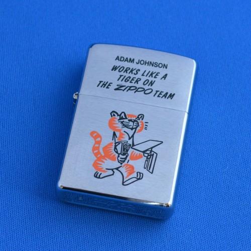 2004・セールスマンサンプル・WORKS LIKE A TIGER ON【ZIPPO】
